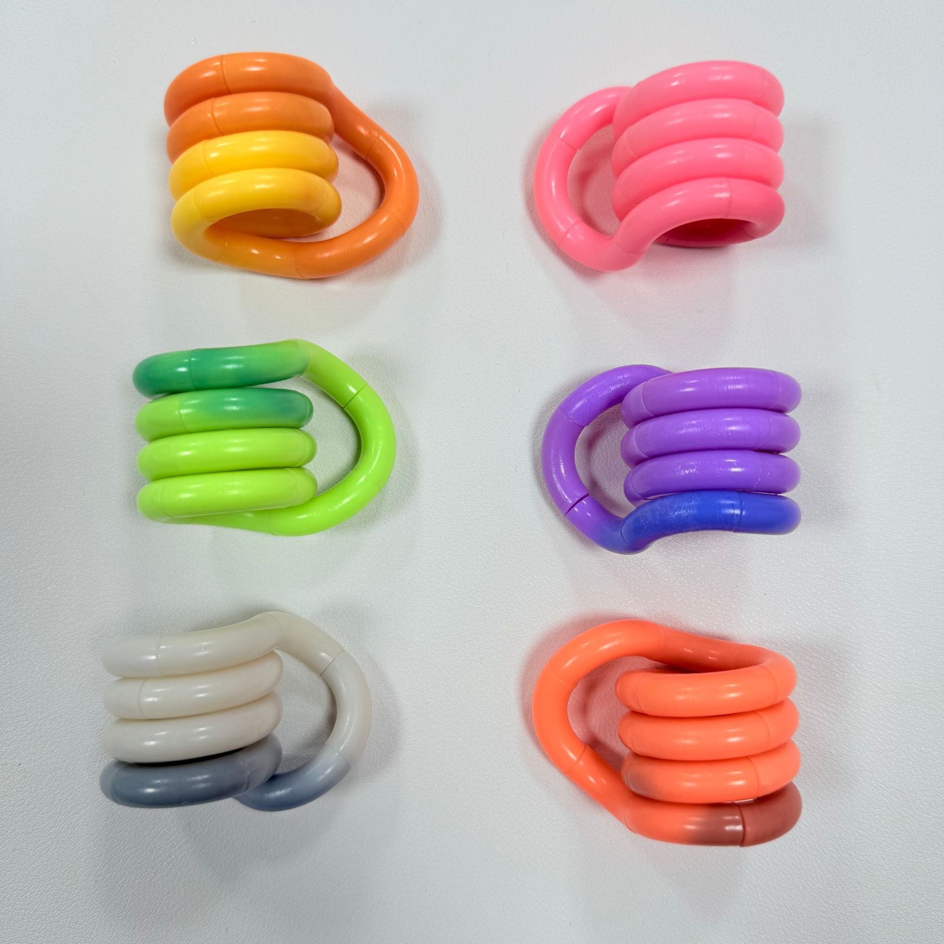 Color-Changing Twist Toy - detail view
